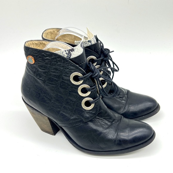 Grotesque Shoes - Grotesque Leather Lace Up Heel Booties